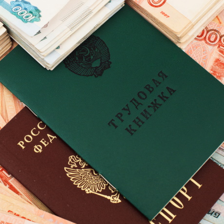 Владимир Путин поручил кабмину повысить МРОТ с опережением инфляции