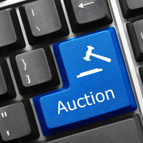 ВС РФ разъяснил особенности привлечения к ответственности должностных лиц заказчика за нарушения при принятии решения о допуске к участию в закупке