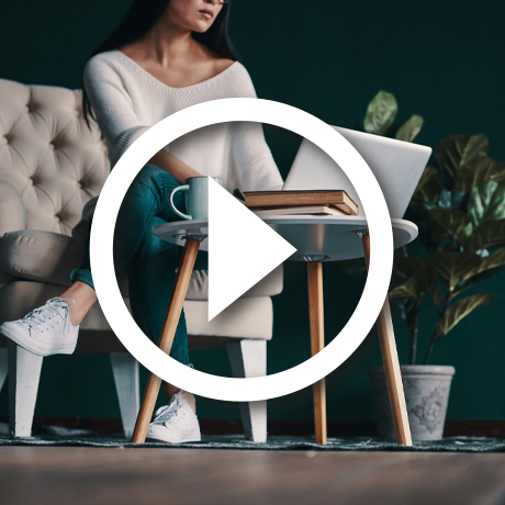 Увольнение работающих за границей дистанционщиков: что говорят суды