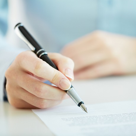 В формах требований об уплате налога необязательно наличие подписи должностного лица налогового органа