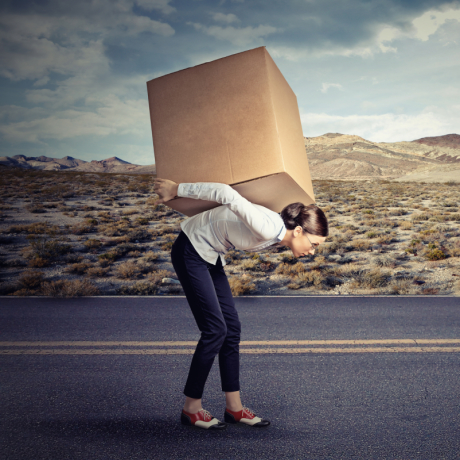 Минтруд России обновит предельные нормы нагрузок для женщин при подъеме и перемещении тяжестей