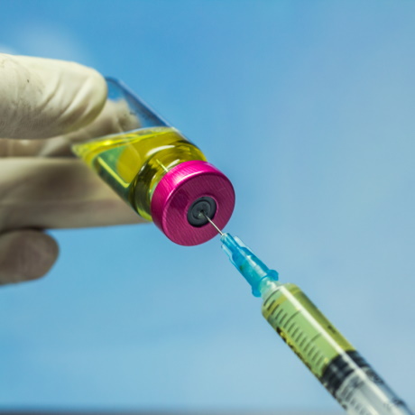 Тестирование на COVID перед антиковидной вакцинацией не оплачивается из средств ОМС
