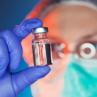 Вакцина "ЭпиВакКорона" разрешена для применения среди граждан старше 60 лет