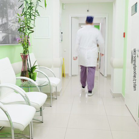 Оплачивать ли работнику день диспансеризации, если он прошел ее во время отпуска?