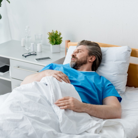 Осложнение после КОВИД-19 признается страховым случаем, только если заражение произошло на рабочем месте