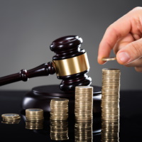 Принятие судами мер противодействия незаконным финансовым операциям: обзор судебной практики ВС РФ