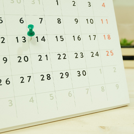 Мнение Минтруда и Роструда по указанию в графике отпусков конкретных дат