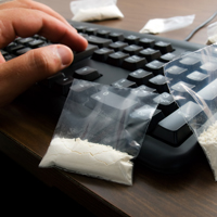 ФСКН России предложила создать "фильтры по умолчанию" для пресечения наркоторговли в Интернете