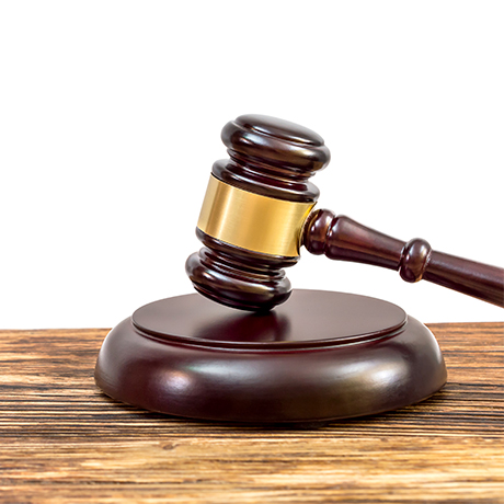 Суды снизили сыну умершей пациентки размер компенсации за некачественное лечение