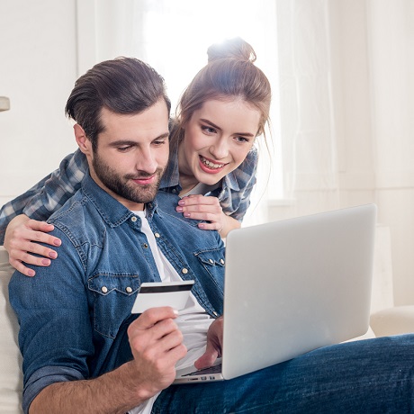 С сегодняшнего дня заемщиков начнут извещать о размере задолженности по договору потребительского кредита после каждой операции с использованием кредитной карты