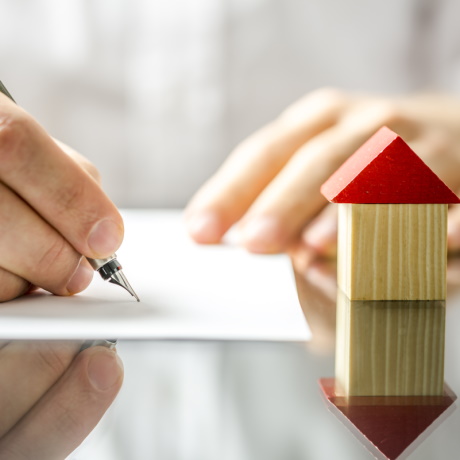 Закреплен перечень условий, при которых арендатор вправе однократно заключить новый договор аренды без проведения торгов