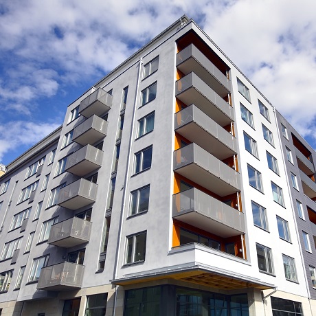 В КоАП РФ внесены уточнения об освобождении от ответственности за проживание без регистрации в жилом помещении