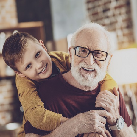 С 1 апреля социальные пенсии проиндексируют более чем на 14,5%