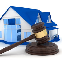 Сносить самовольные постройки могут разрешить только на основании решения суда