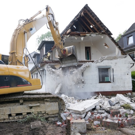 Правительство РФ подготовило поправки к законопроекту об ответственности за самовольное строительство