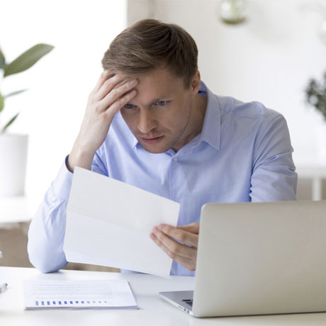 Хозяин – не барин? Может ли работодатель лишить работника премии или снизить ее