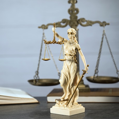 Полномочия судов в административных делах по оспариванию НПА расширены