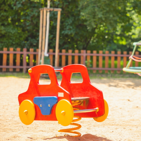 Безопасность оборудования для детских игровых площадок начнут проверять по-новому