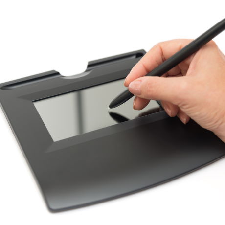 Повышение требований к удостоверяющим центрам и другие поправки в закон об электронной подписи