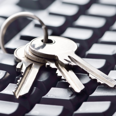 Подать заявление на регистрацию ипотечной недвижимости можно через нотариуса