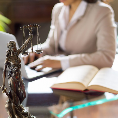 Лицам, оказывающим юруслуги, напомнили о необходимости подключиться к личному кабинету на сайте Росфинмониторинга