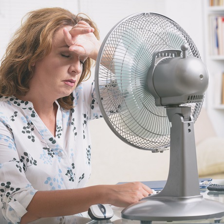 Сокращение режима работы из-за повышенной температуры воздуха должно расцениваться как простой по вине работодателя