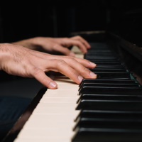 Госзакупки пианино иностранного производства могут запретить