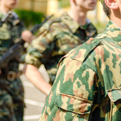 КC РФ: студенты ссузов, достигшие возраста 18 лет, могут воспользоваться отсрочкой от призыва в армию