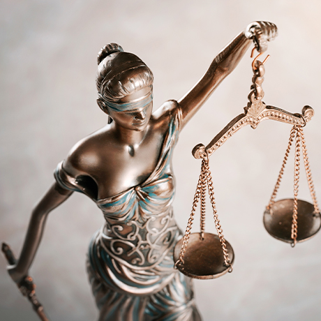 Совершивших мошенничество ИП нельзя обвинить в использовании служебного положения