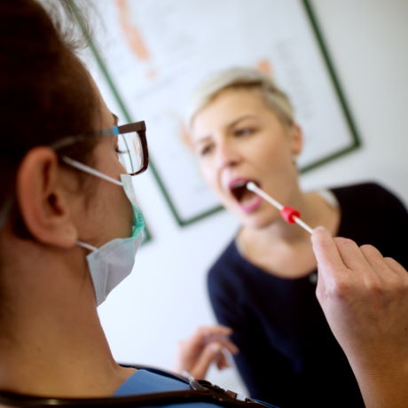 ВС РФ: взятие буккального эпителия для генетических исследований уже само по себе требует наличия медлицензии по генетике