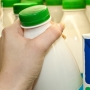 Минфин России: выдача молока сотрудникам, занятым на "вредных" работах, не облагается НДФЛ