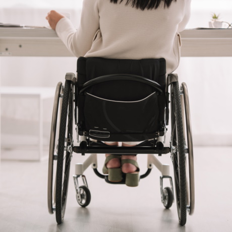 Может ли работник с инвалидностью работать во вредных условиях?