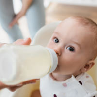 До конца года на территории России разрешена продажа детских кисломолочных продуктов в упаковке до полулитра