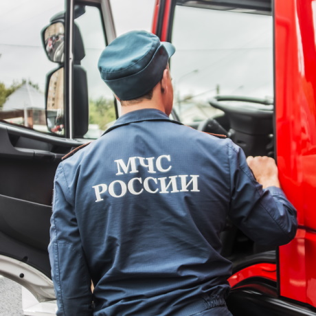 МЧС России подготовило разъяснение по вопросу категорирования по взрывопожарной и пожарной опасности стоянок и площадок для хранения автомобилей