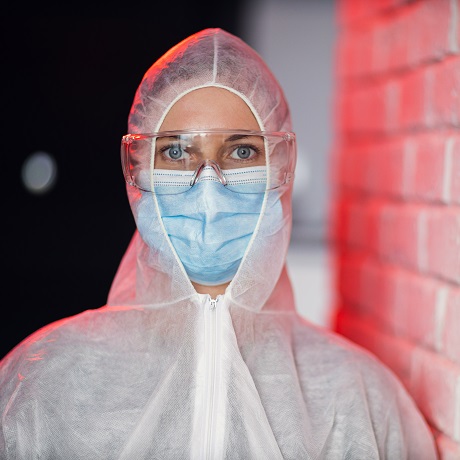 Дети умерших от COVID-19 медработников будут поступать в медвузы без экзаменов по квоте