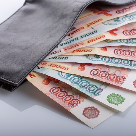 Минтруд России снова указал на законность досрочной выплаты зарплаты