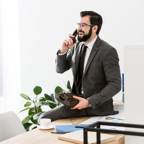 Правительство РФ сможет устанавливать особенности трудовых правоотношений при введении специальных мер в сфере экономики