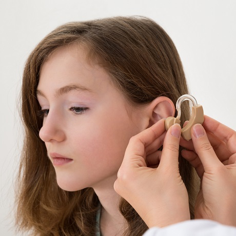 Услуги по ремонту и обслуживанию слухового аппарата планируют убрать из номенклатуры медуслуг